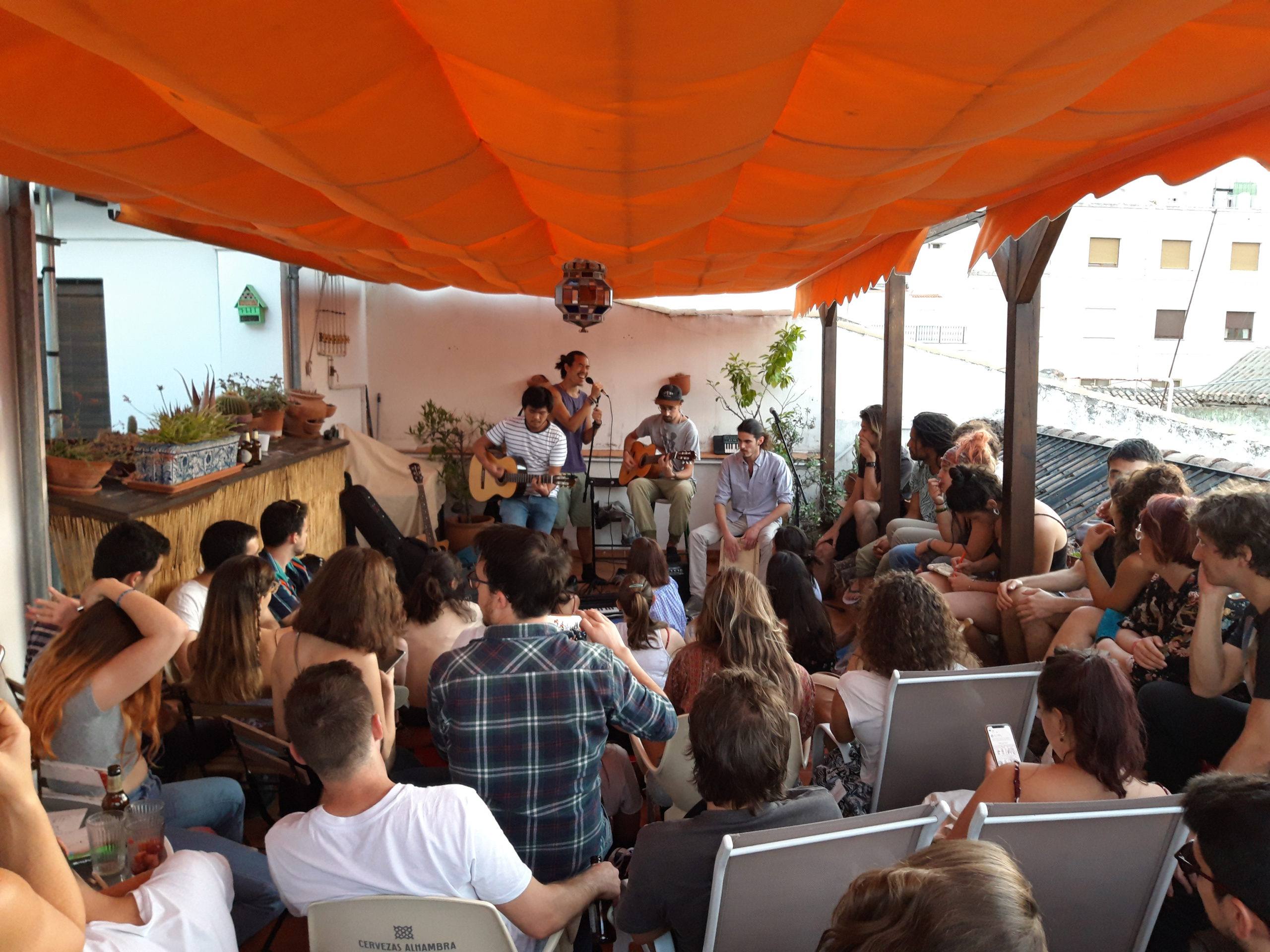 20190621_212829 20190621 212829 scaled Hostel en Granada - El Granado